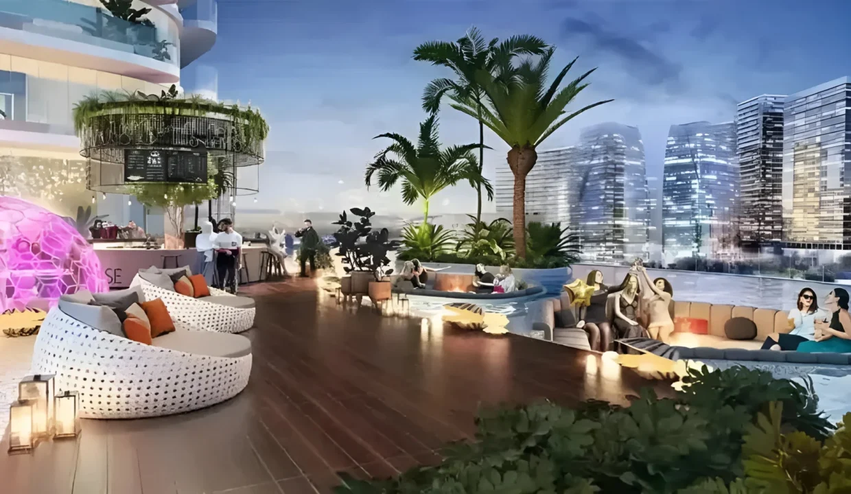 Canal Crown Image - 2