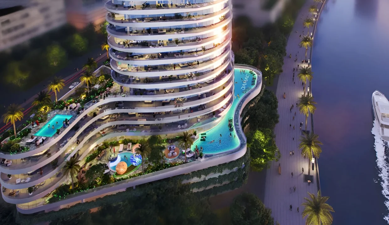 Canal Crown Image - 5